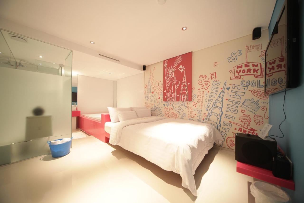 Pop Jongno Hotel *